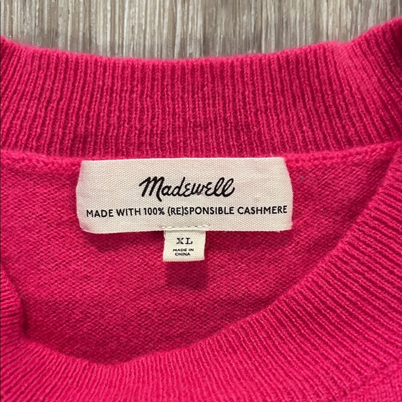 Madewell 100% Cashmere Crew Neck Sweater in Bright Pink - Picture 2 of 7